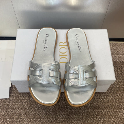 D-CLUB SLIDE SANDAL 25S IN SILVER GLOSSY CALFSKIN