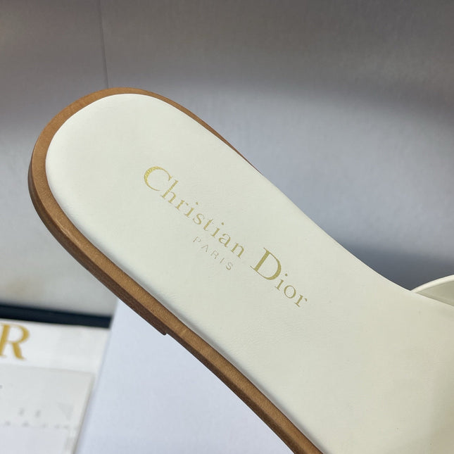 D-CLUB SLIDE SANDAL 25S IN WHITE CALFSKIN