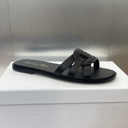 D-CLUB SLIDE SANDAL 25S IN BLACK CALFSKIN