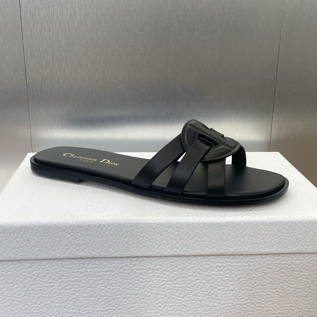 D-CLUB SLIDE SANDAL 25S IN BLACK CALFSKIN