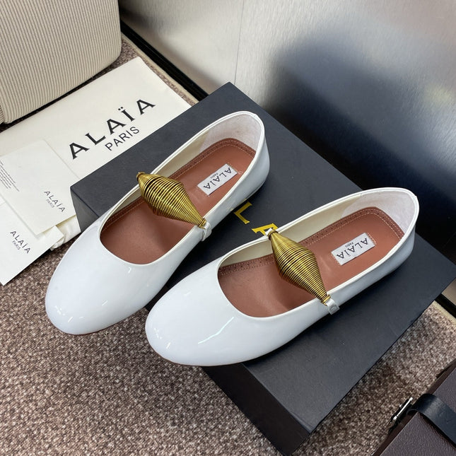 ALAIA BALLET SHOES 25S IN WHITE PATENT LEATHER WITH GOLD HARDWARE