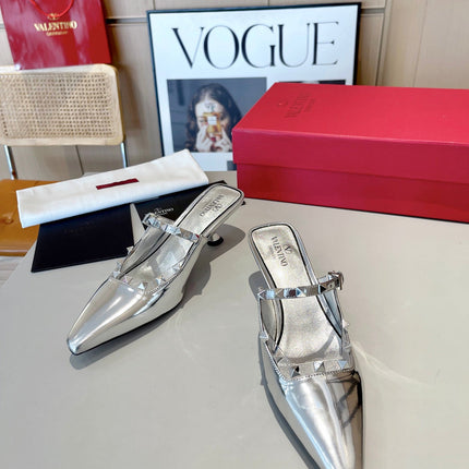 ROCKSTUD CAGED MULES 5 CM IN SILVER CALFSKIN