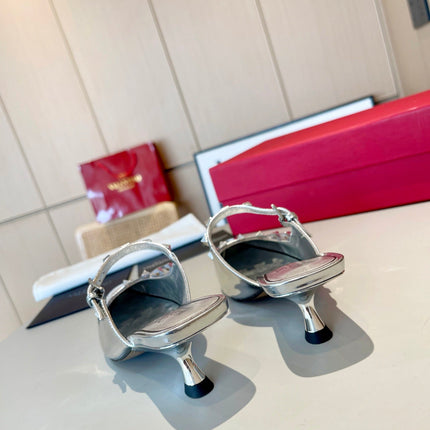 ROCKSTUD CAGED MULES 5 CM IN SILVER CALFSKIN