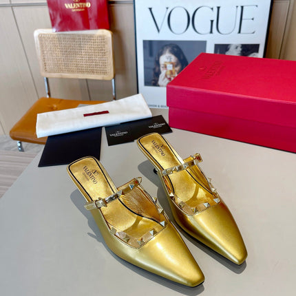 ROCKSTUD CAGED MULES 5 CM IN GOLD CALFSKIN