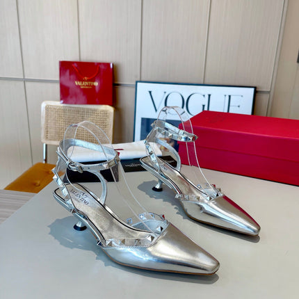 ROCKSTUD CAGED SLINGBACKS 5 CM IN SILVER CALFSKIN