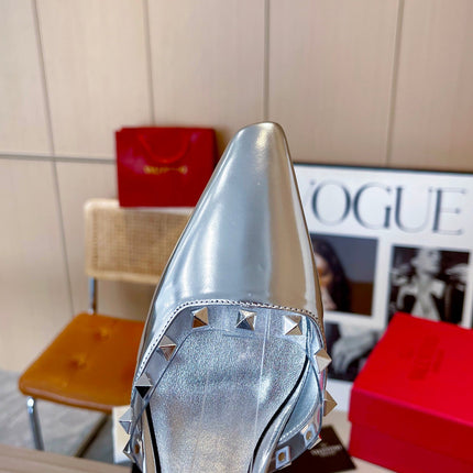 ROCKSTUD CAGED SLINGBACKS 5 CM IN SILVER CALFSKIN