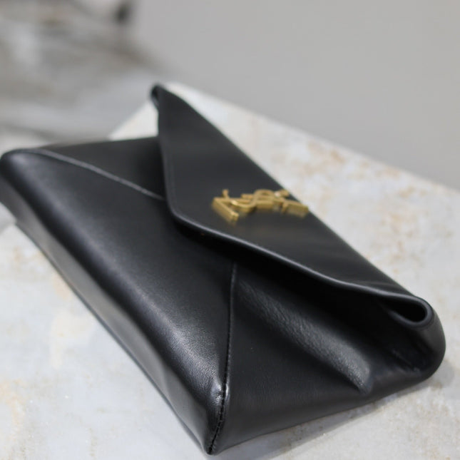 ENVELOPE CLUTCH 21 IN BLACK CALFSKIN