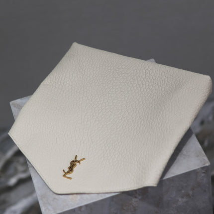 ENVELOPE CLUTCH 29 IN WHITE LAMBSKIN COPPER LOGO