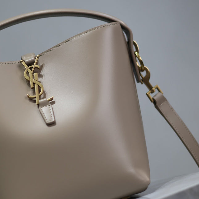 YSL 25S LE 37 BUCKET 20 IN BEIGE CALFSKIN GOLD HARDWRE