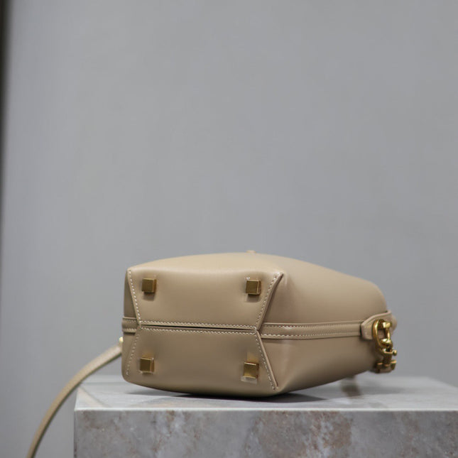 YSL 25S LE 37 BUCKET 15 IN BEIGE CALFSKIN GOLD HARDWRE