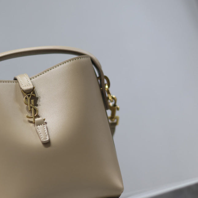 YSL 25S LE 37 BUCKET 15 IN BEIGE CALFSKIN GOLD HARDWRE