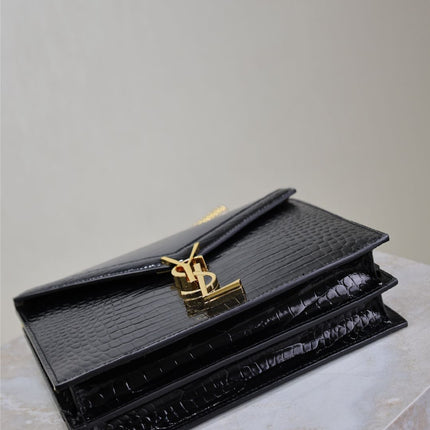 CASSANDRA CHAIN BAG 22 IN BLACK CROCODILE PATTERN CALFSKIN GOLD HARDWARE