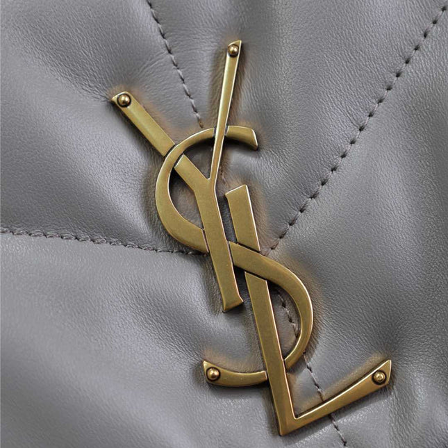 YSL 25S LOULOU PUFFER MEDIUM 29 IN SMOKY LAVENDER CALFSKIN