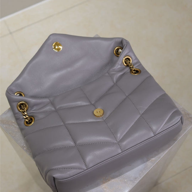 YSL 25S LOULOU PUFFER MEDIUM 29 IN SMOKY LAVENDER CALFSKIN