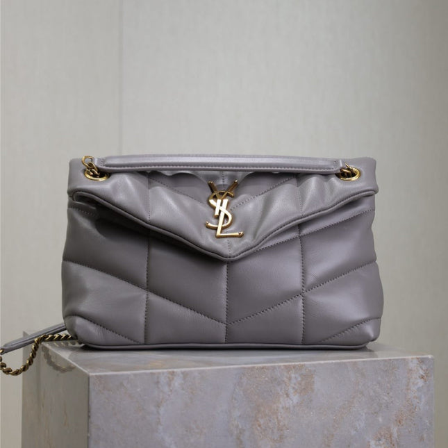 YSL 25S LOULOU PUFFER MEDIUM 29 IN SMOKY LAVENDER CALFSKIN