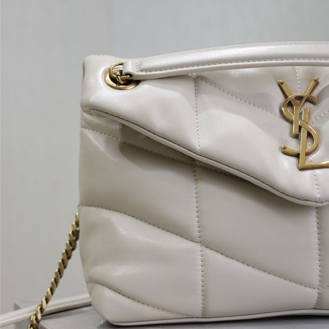YSL 25S LOULOU PUFFER MM 29 IN BLANC VINTAGE CALFSKIN GOLD HARDWRE