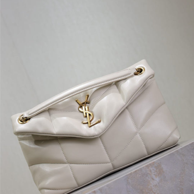 YSL 25S LOULOU PUFFER MM 29 IN BLANC VINTAGE CALFSKIN GOLD HARDWRE