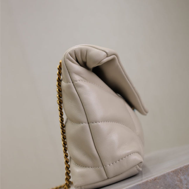 YSL 25S LOULOU PUFFER MINI 23 IN BLANC VINTAGE CALFSKIN GOLD HARDWRE