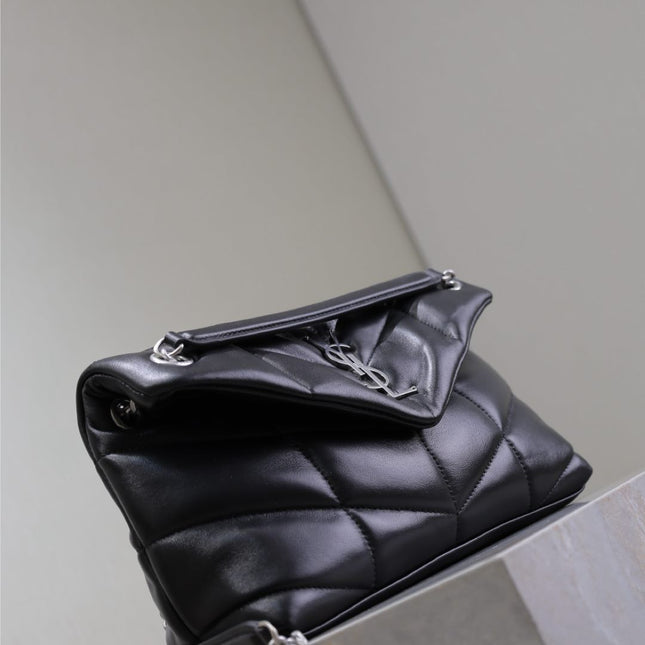 YSL 25S LOULOU PUFFER MM 29 IN BLACK CALFSKIN SILVER HARDWRE