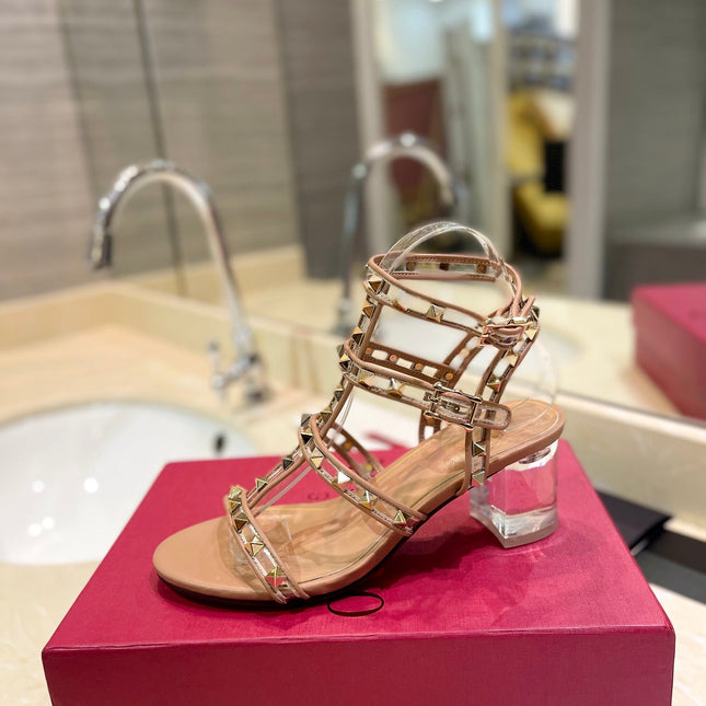 ROCKSTUD SANDAL WITH STRAP IN CAMEL BROWN CALFSKIN 60 MM