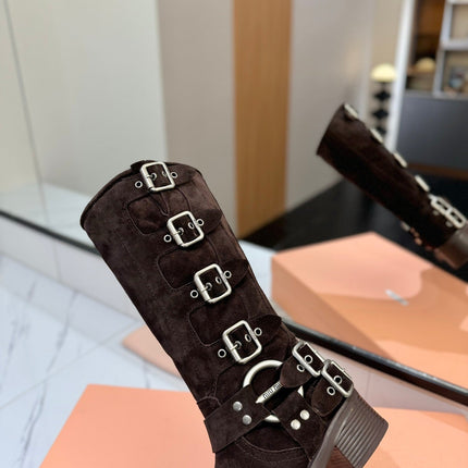 THICK-SOLED BUCKLE BOOTS IN BLACK SUEDE