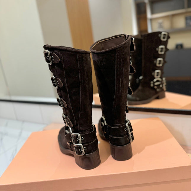 THICK-SOLED BUCKLE BOOTS IN BLACK SUEDE