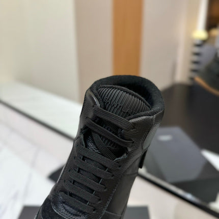 MID-TOP SNEAKERS IN BLACK PERFORATED LAMBSKIN