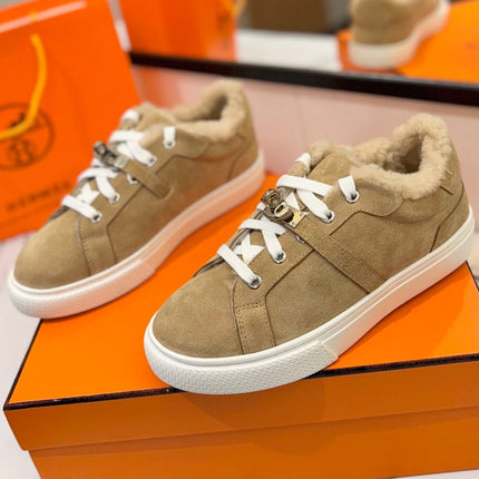 DAY SNEAKER IN TORTILLA BROWN SUEDE AND FLEECE LINING