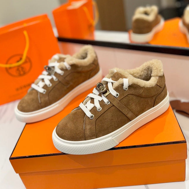 DAY SNEAKER IN BRONZE BROWN SUEDE AND FLEECE LINING
