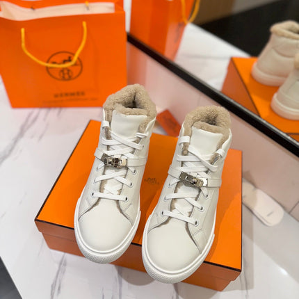 CHEALSEA BOOTS IN WHITE CALFSKIN AND FLEECE LINING