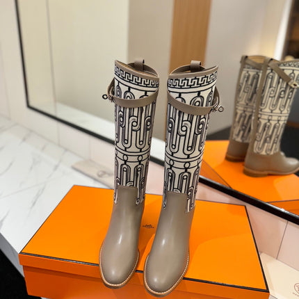 JUMPING BOOT 2 CM IN PASTEL GRAY CALFSKIN AND BLACK MIX WHITE FABRIC