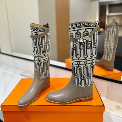 JUMPING BOOT 2 CM IN PASTEL GRAY CALFSKIN AND BLACK MIX WHITE FABRIC