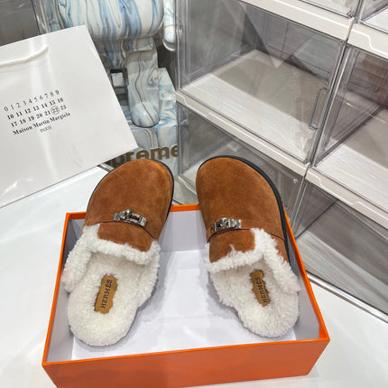SLIP-ON MULE IN UMBER BROWN SUEDE AND SHEARLING LINING