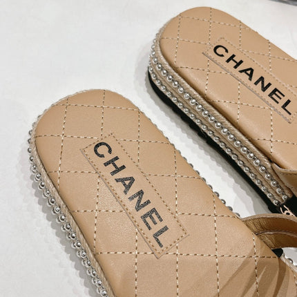 SLIPPERS CROSS STRAPS IN BEIGE CREAM LAMBSKIN