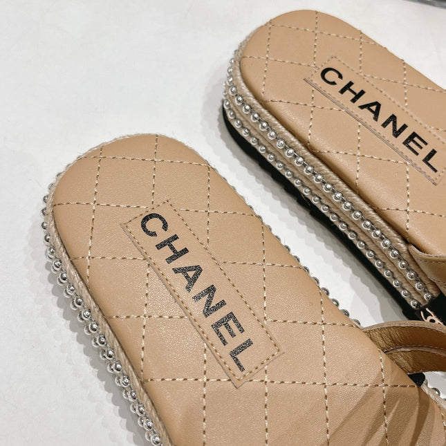 SLIPPERS CROSS STRAPS IN BEIGE CREAM LAMBSKIN