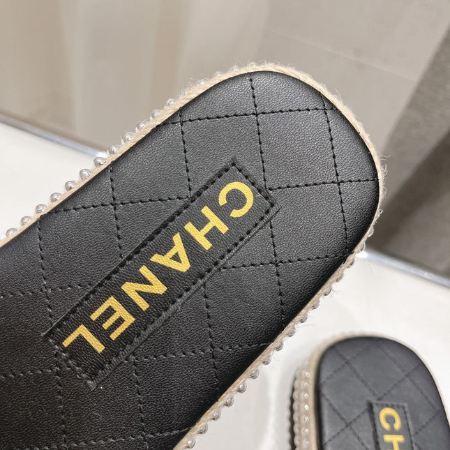 WOVEN STRAP SLIPPERS IN BLACK LAMBSKIN