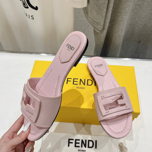 FENDI BAGUETTE SLIDES IN LIGHT PINK LAMBSKIN