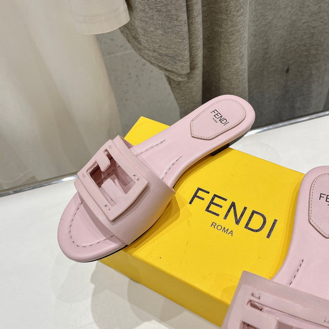 FENDI BAGUETTE SLIDES IN LIGHT PINK LAMBSKIN