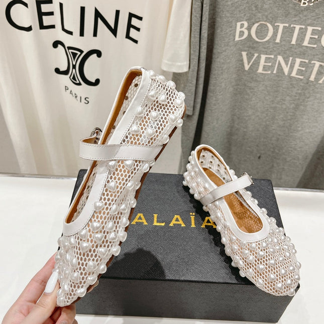 ALAIA PEARL MARY JANE SHOES IN WHITE MESH AND CALFSKIN