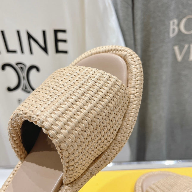 FENDI FFOLD MEDIUM-HEEL SANDALS 45 MM IN TUSCAN BEIGE COTTON FIBRE