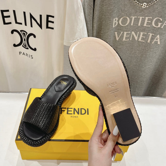 FENDI FFOLD MEDIUM-HEEL SANDALS 45 MM IN BLACK COTTON FIBRE