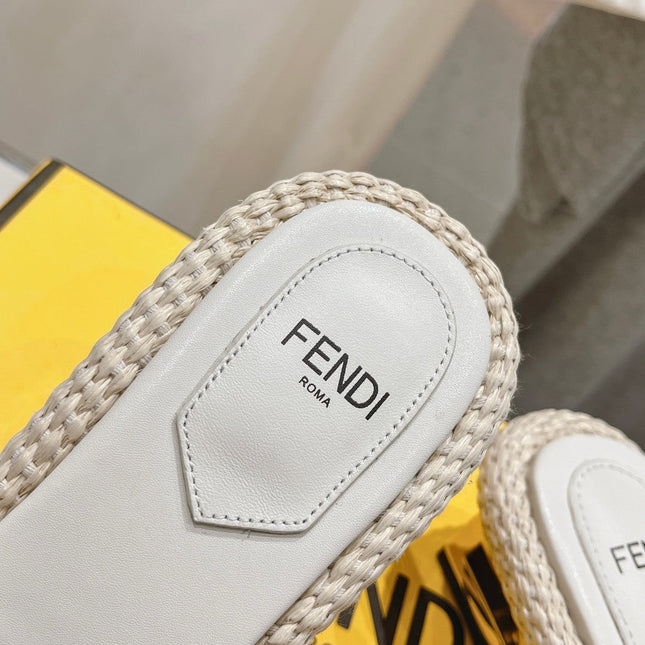 FENDI FFOLD MEDIUM-HEEL SANDALS 45 MM IN BEIGE COTTON FIBRE