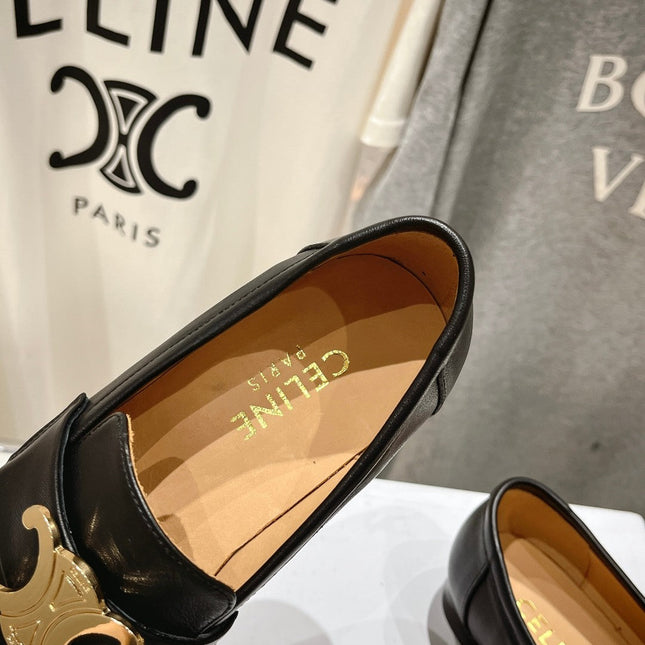 TRIOMPHE LOAFER IN BLACK SMOOTH CALFSKIN GOLD HARDWARE