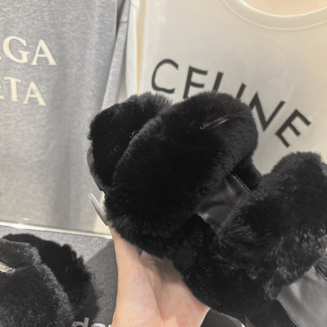 CHUNKY PLATFORM SLIPPER IN BLACK RABBIT FUR