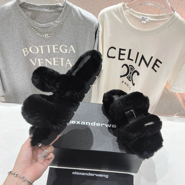 CHUNKY PLATFORM SLIPPER IN BLACK RABBIT FUR
