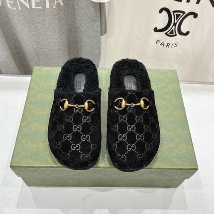 HORSEBIT MULE IN BLACK EMBOSSED SUEDE AND FLEECE LINING