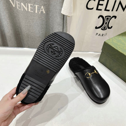 HORSEBIT MULE IN BLACK CALFSKIN AND FLEECE LINING