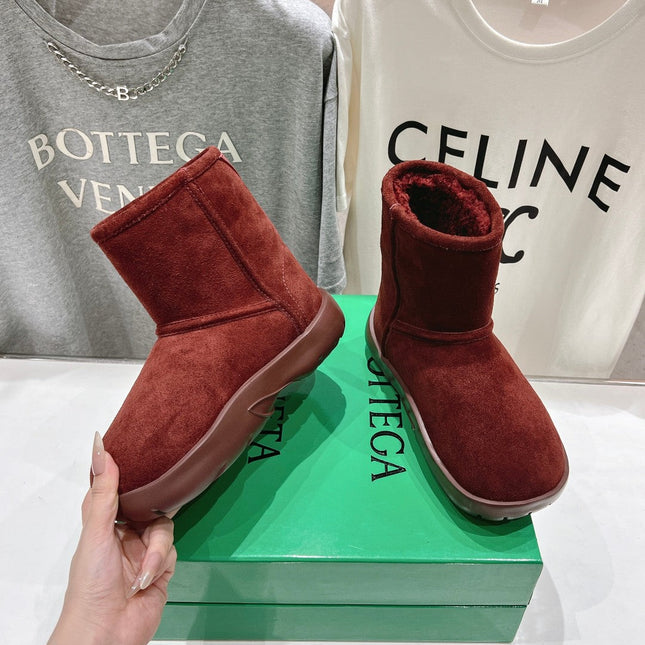 SNAP MINI ANKLE BOOTS IN JAM RED SUEDE AND SHEARLING LINING
