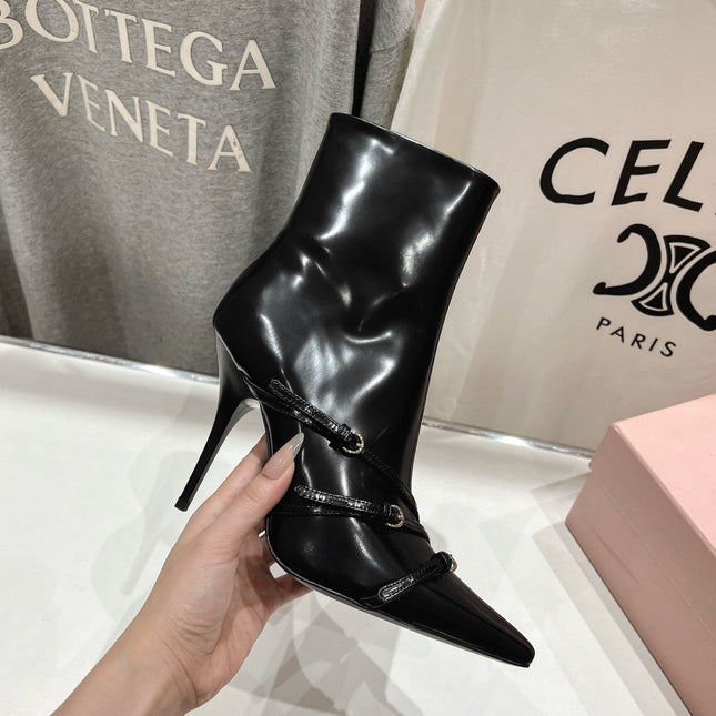HIGH HEEL POINTED-TOE BOOTS IN BLACK SHINY LAMBSKIN