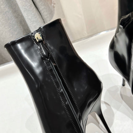 HIGH HEEL POINTED-TOE BOOTS IN BLACK SHINY LAMBSKIN